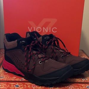 Vionic hiking/walking/trail boots